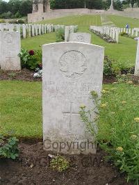 Etaples Military Cemetery - Campbell, Glen Lyon